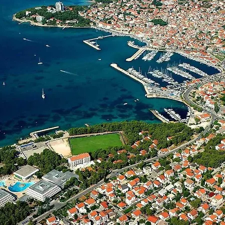 Apartament Sana *
